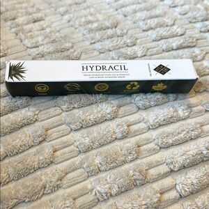 Hydracil Organic Deep Hydrating Serum for Eyelashes and Eyebrows